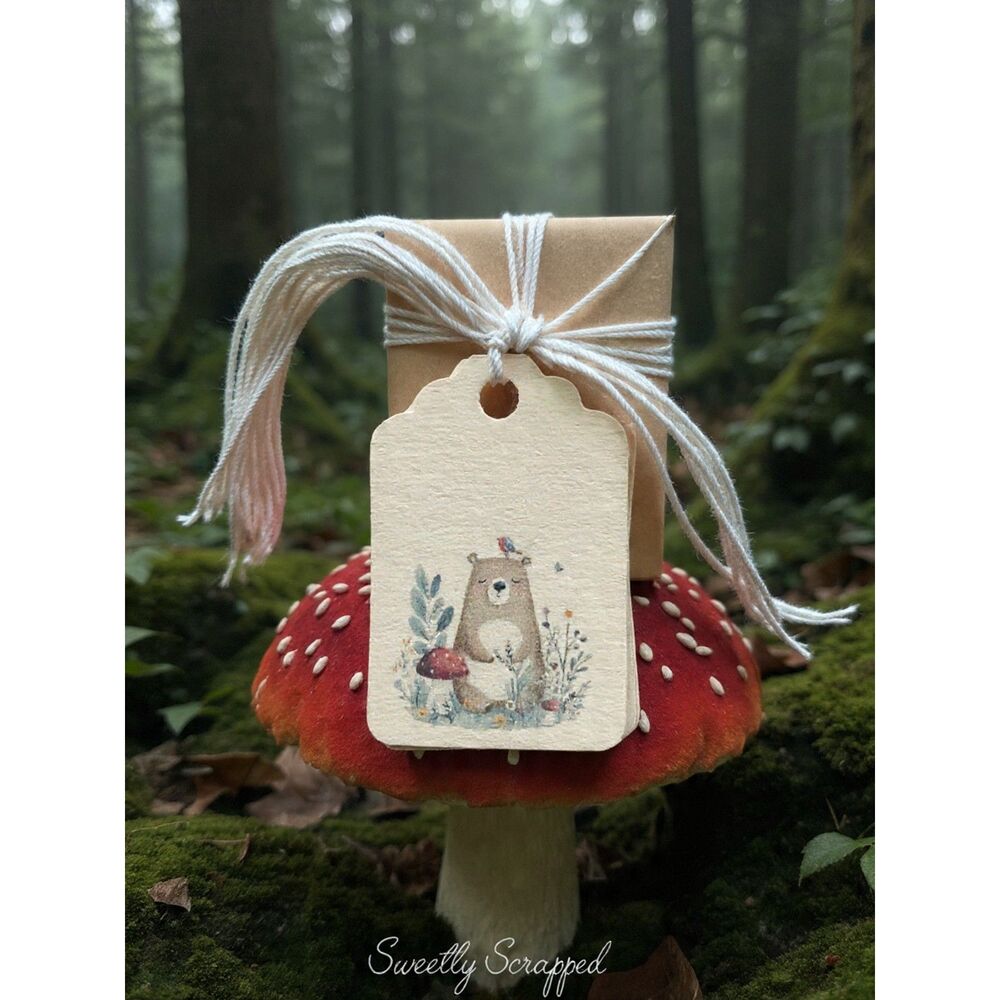 16 Bear Tags, Cute with Mushrooms